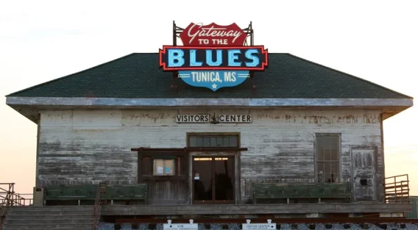 MS_Tunica_GatewayToTheBlues_CalvinLLeake-DT
