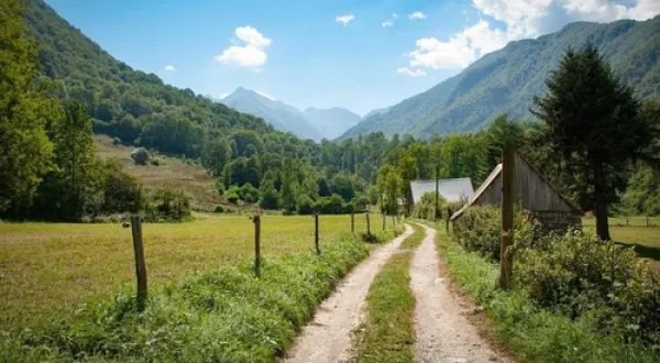 pyrenees-6974103_1280